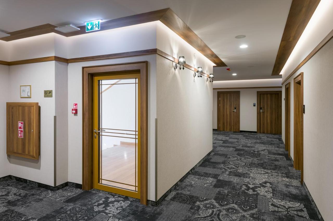Sky Hotel 크라쿠프 외부 사진