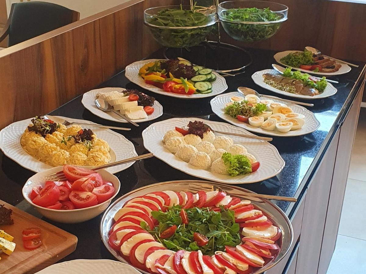 Sky Hotel 크라쿠프 외부 사진