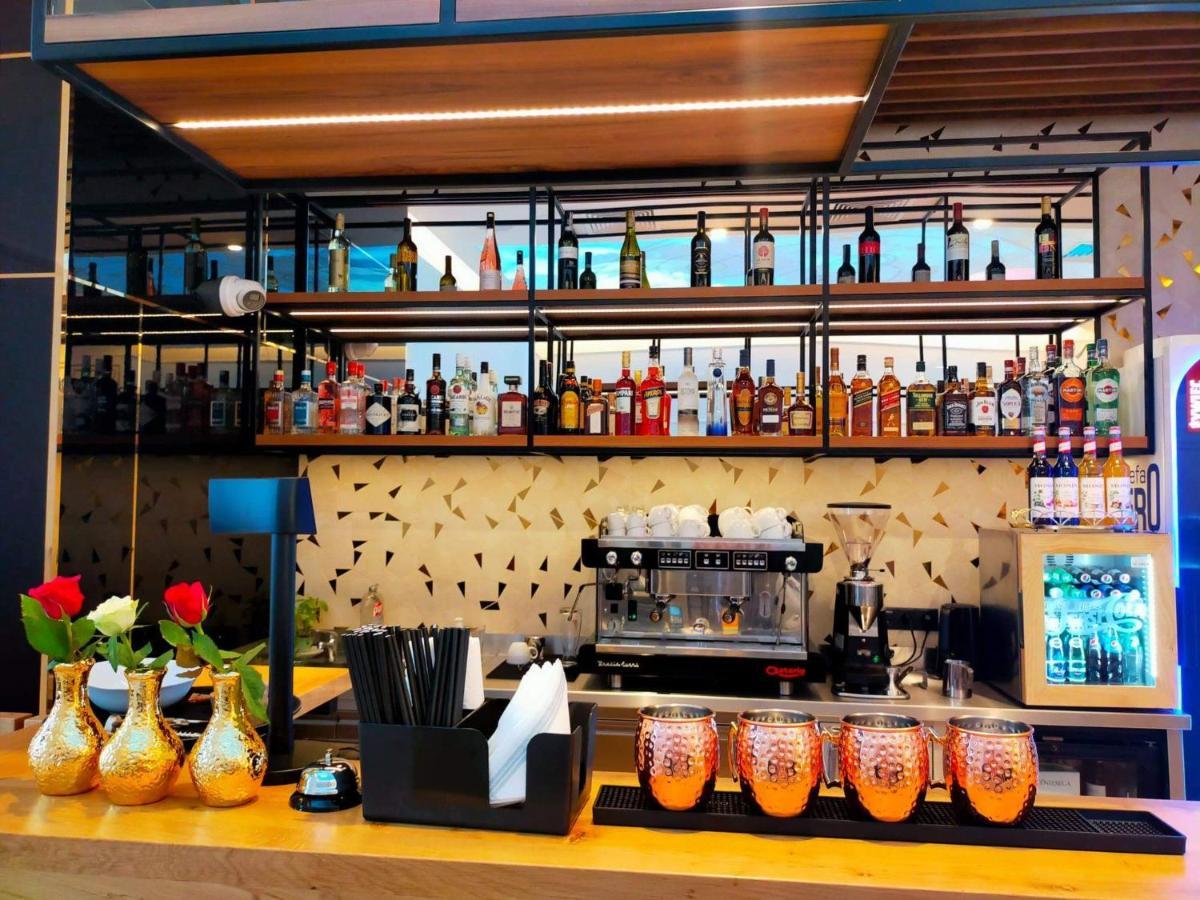Sky Hotel 크라쿠프 외부 사진