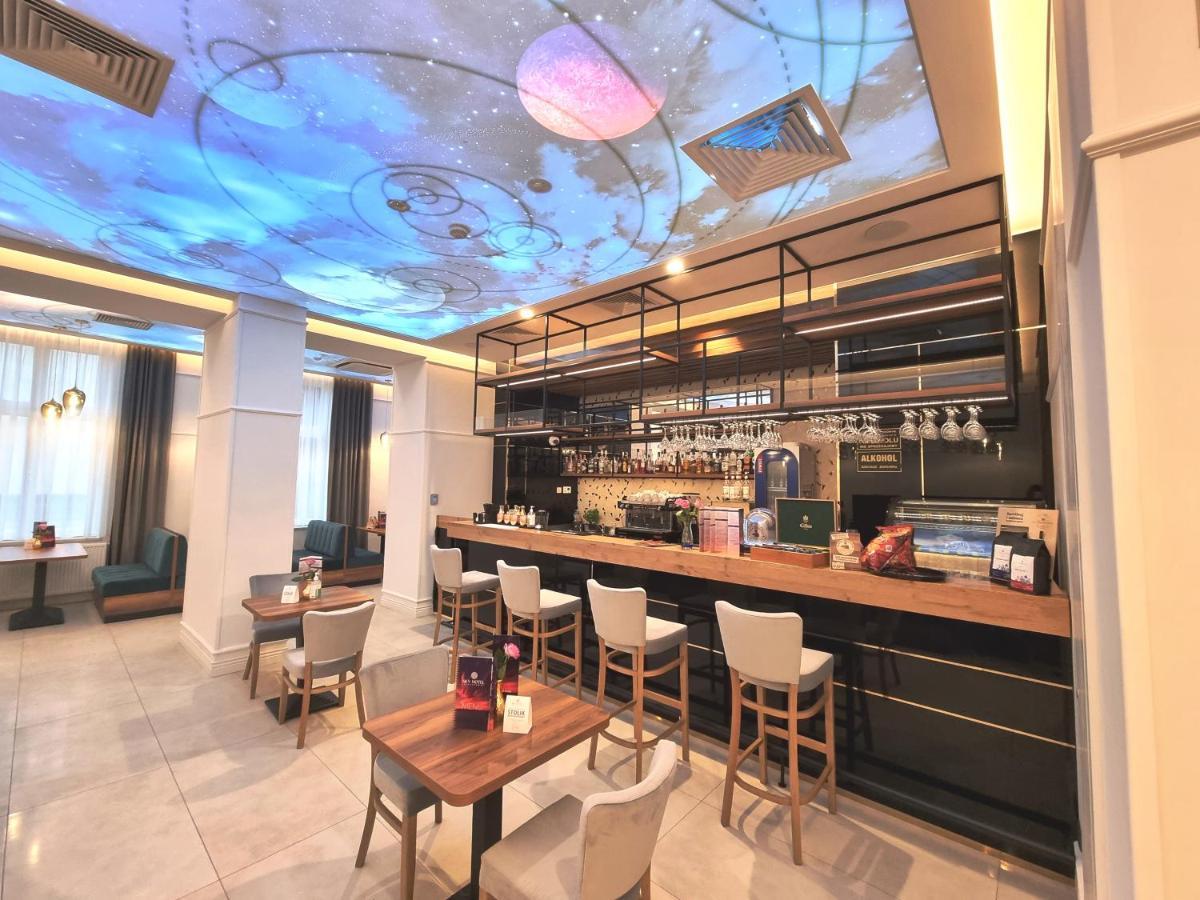 Sky Hotel 크라쿠프 외부 사진