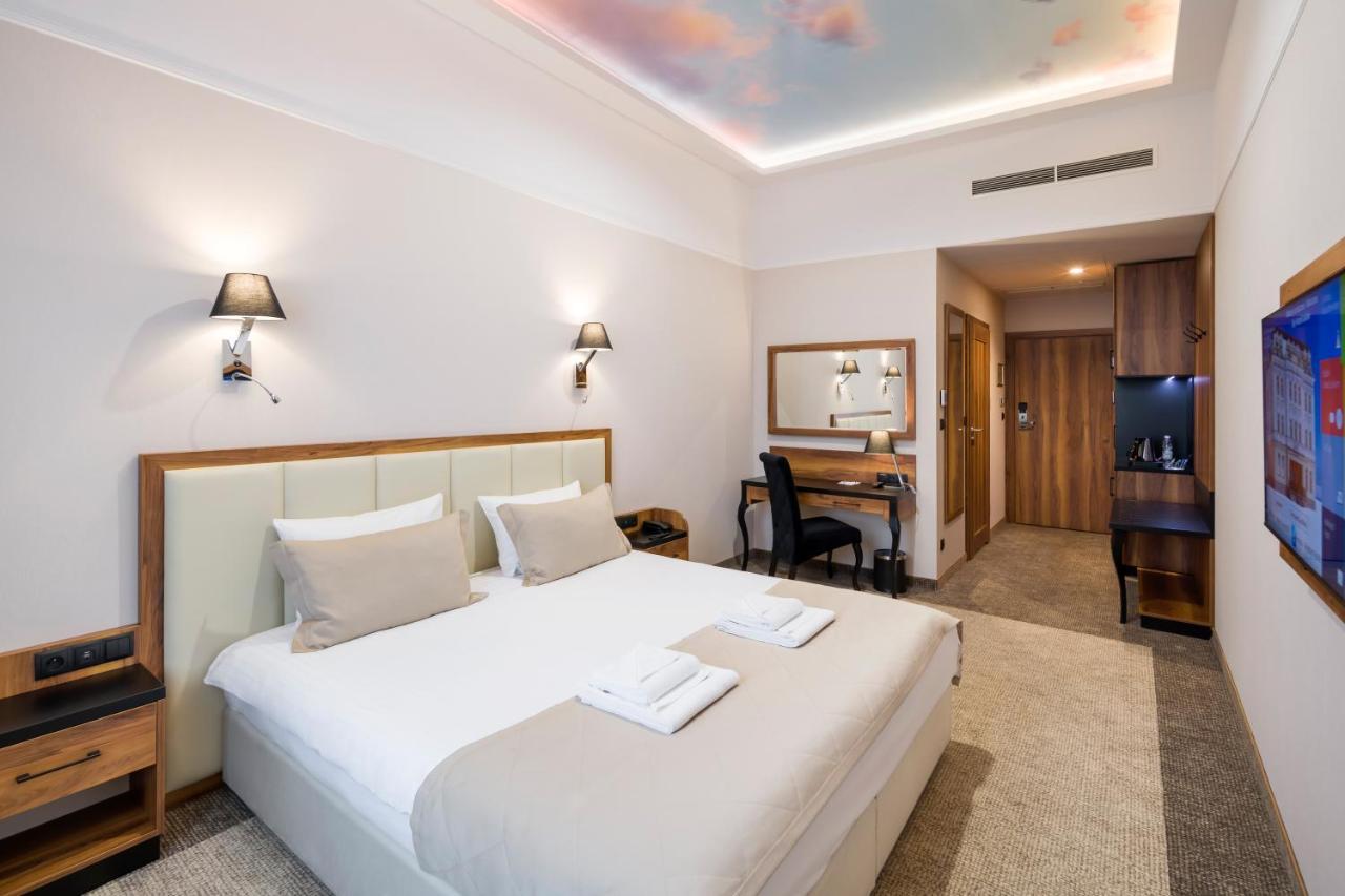 Sky Hotel 크라쿠프 외부 사진