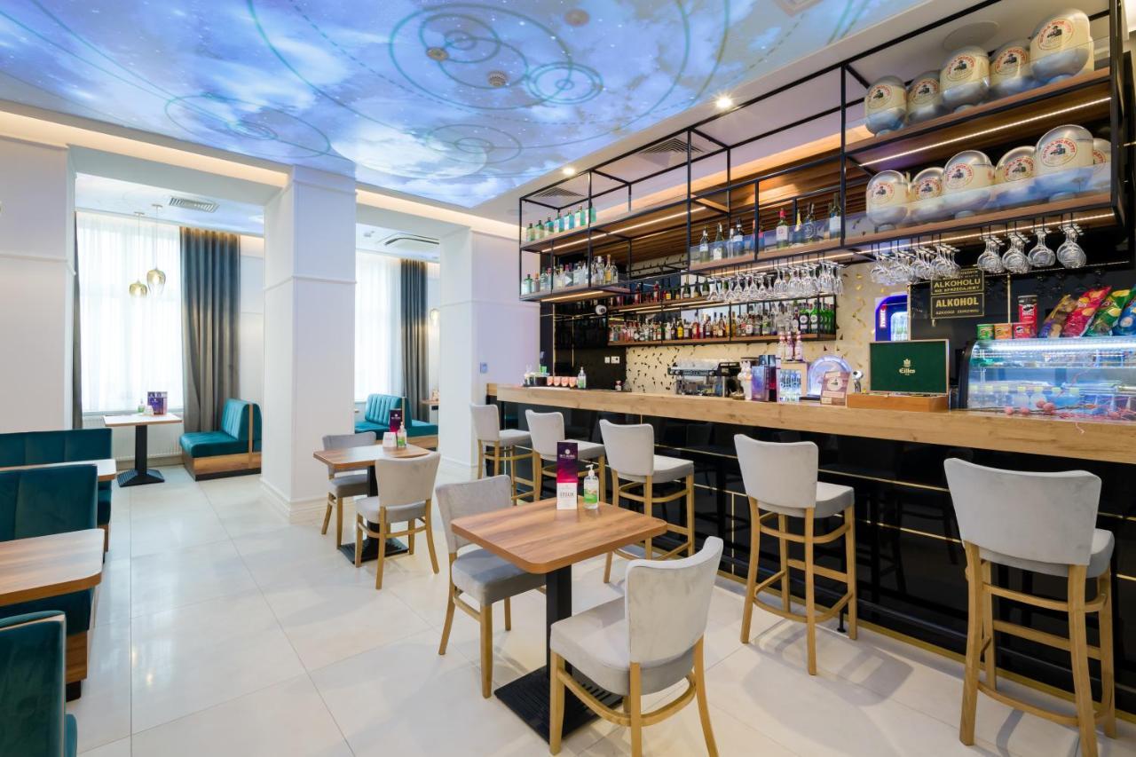 Sky Hotel 크라쿠프 외부 사진