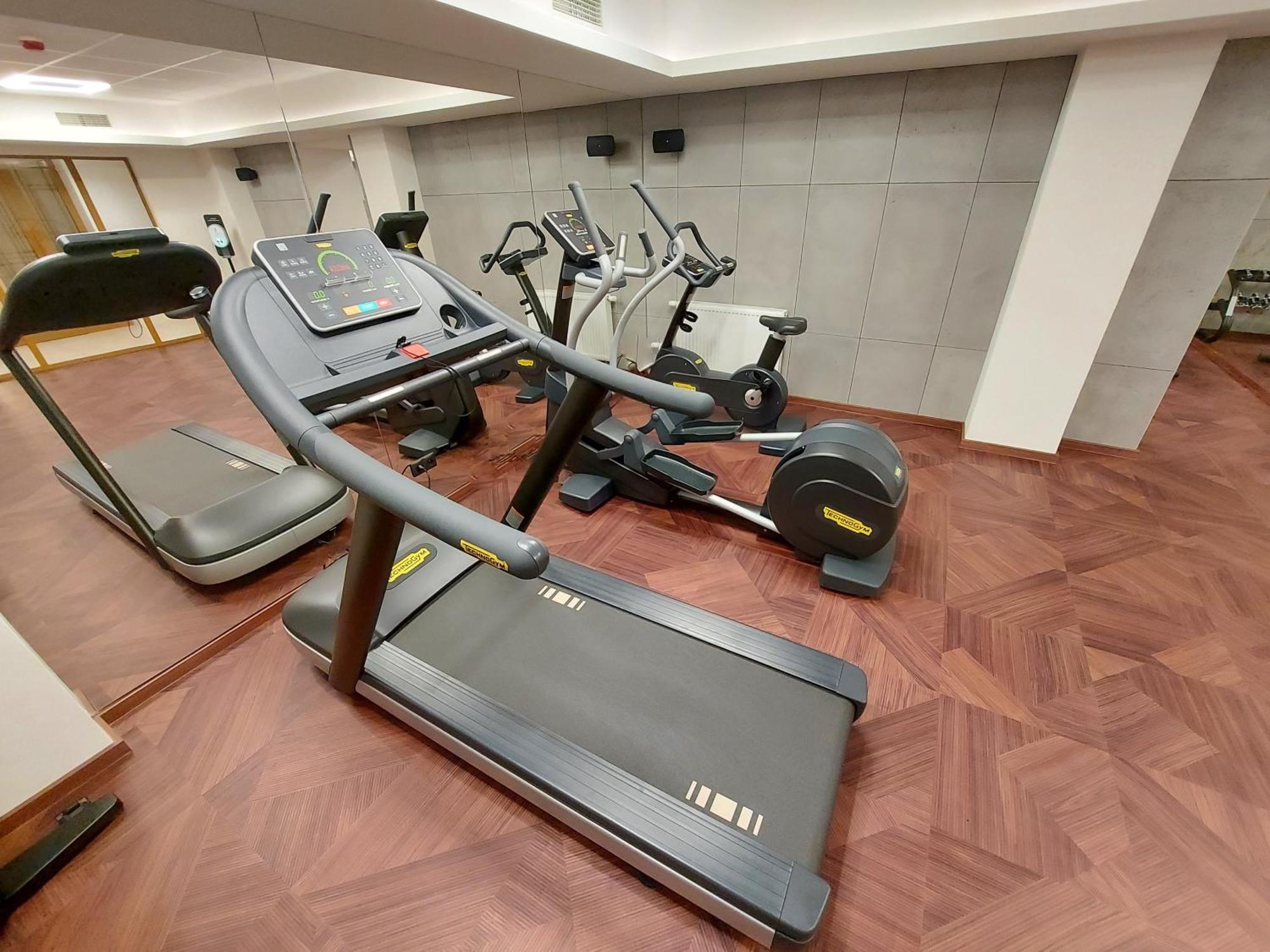 Sky Hotel 크라쿠프 외부 사진
