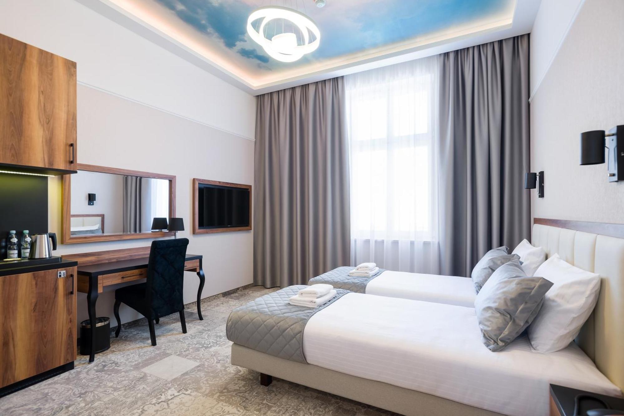 Sky Hotel 크라쿠프 외부 사진